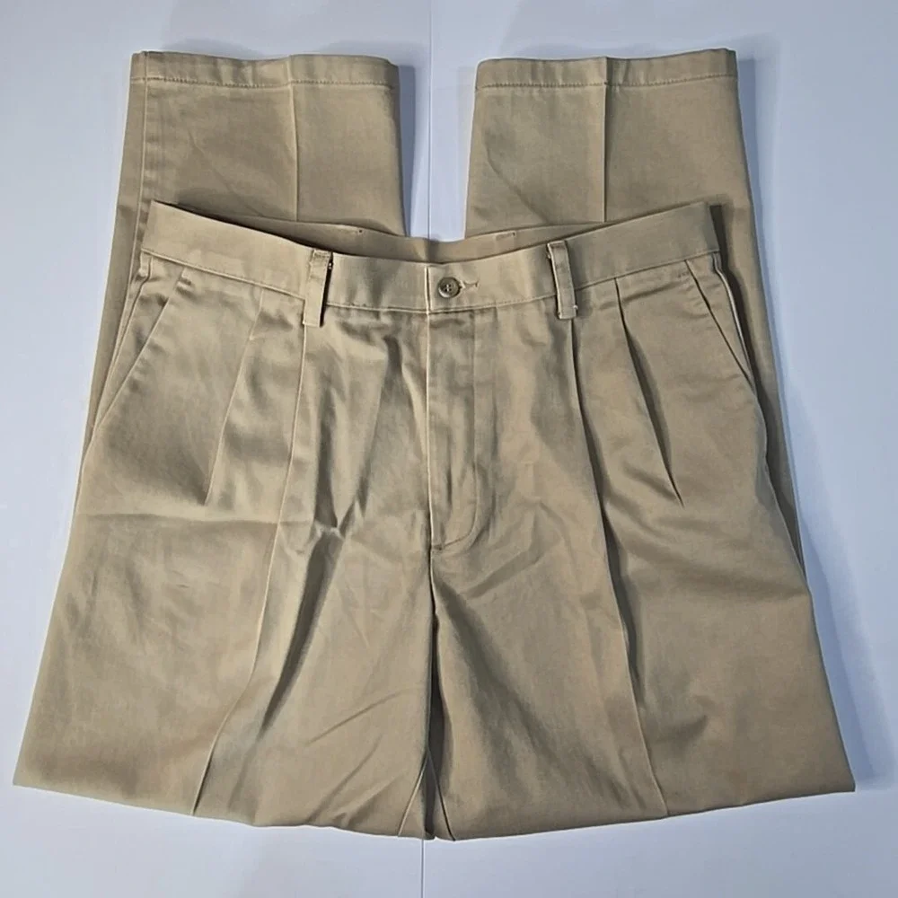 Dockers Pleated Chino Pants Mens 34x30 Khaki Classic Fit Cotton Minimalist Plain